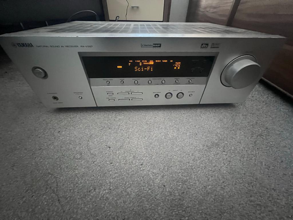 Yamaha RX-V357 Receiver - Zilverkleurig, Gebruikt, Yamaha, Ophalen of Verzenden, 120 watt of meer