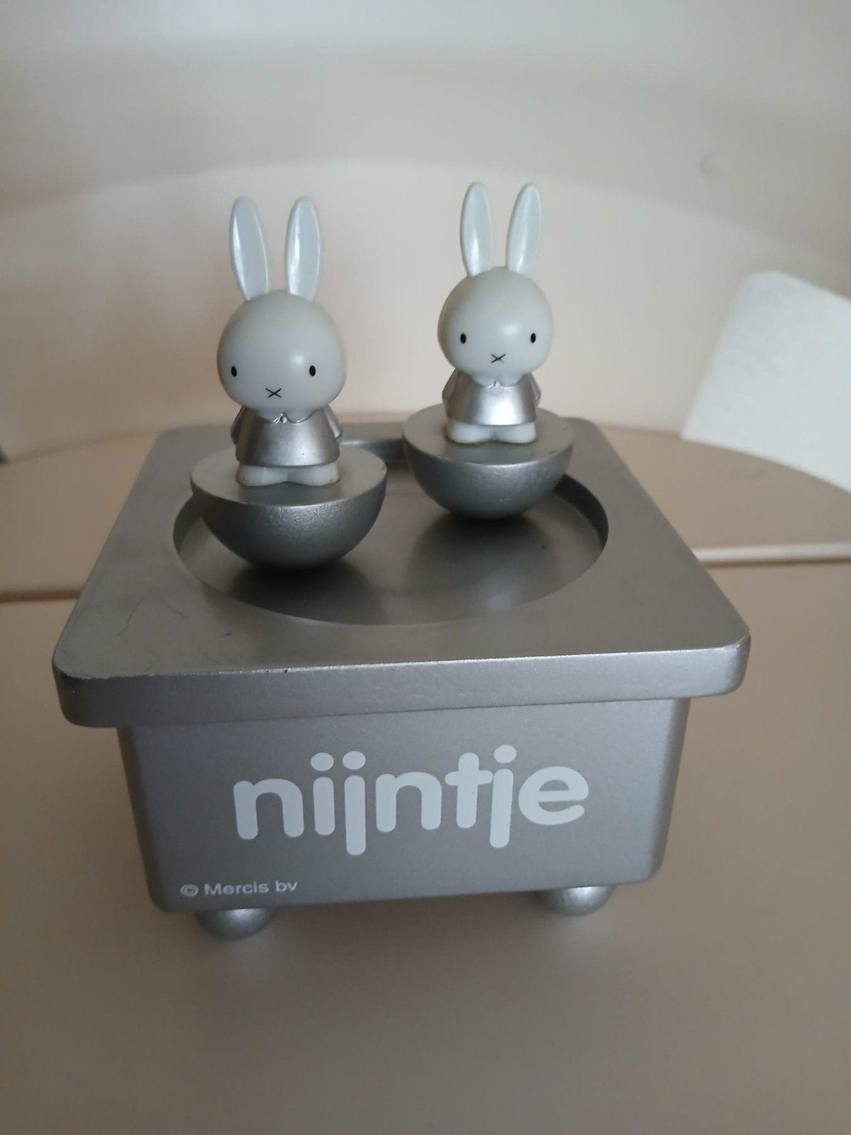 Nijntje muziekdoosje met dansende Nijntjes., Met doos, Zilver, Konijn, Nijntje
