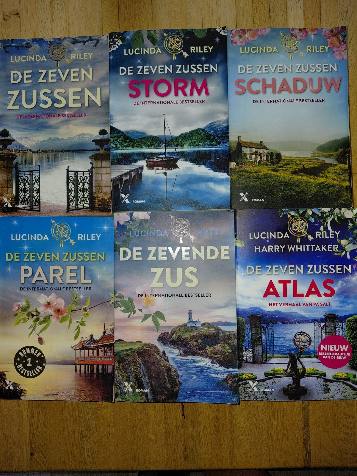 De Zeven Zussen - Lucinda Riley 6 delen, Ophalen of Verzenden, Gelezen, Lucinda Riley