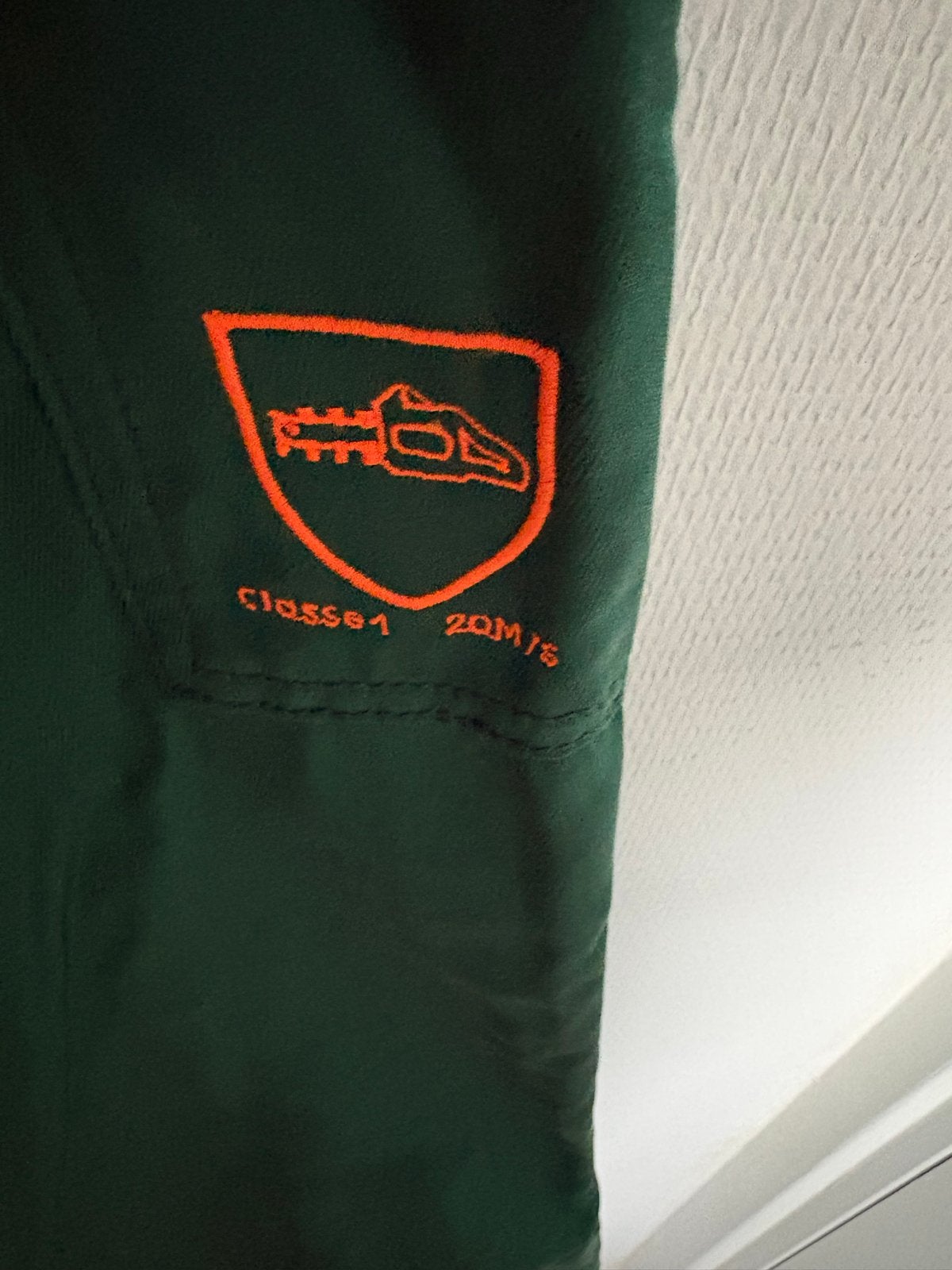 Foto 6 van Nieuwe Hitachi Zaagbroek Klasse 1 - Maat XXL
