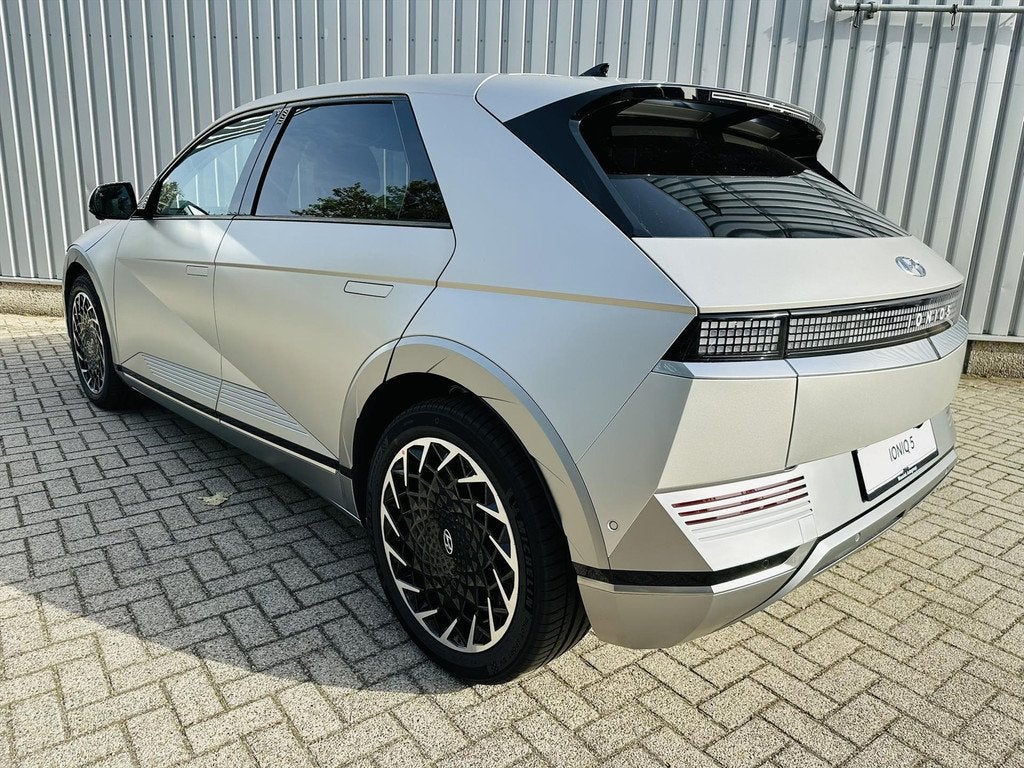 Hyundai IONIQ 5 77,4 kWh 229pk RWD Lounge | SHOWROOMKORTING, Auto's, Hyundai, Automaat, Origineel Nederlands, Grijs, Te koop
