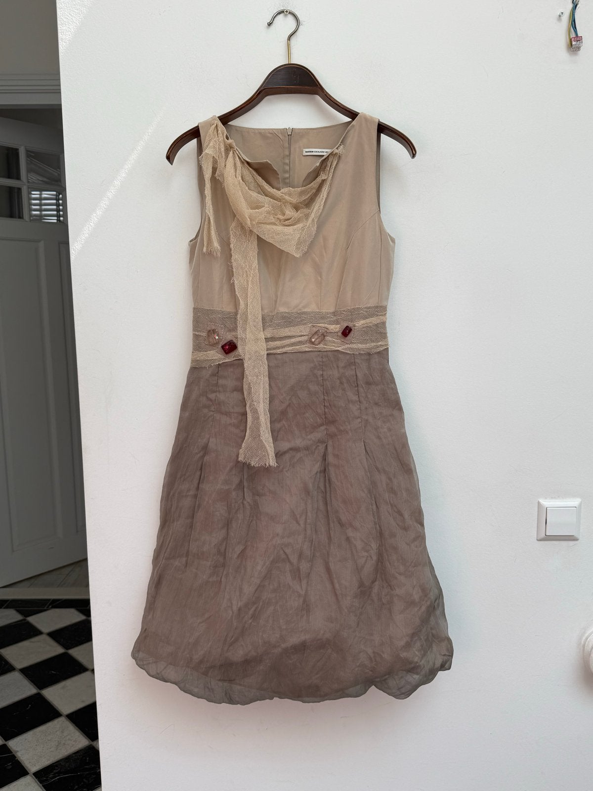 Natan Edouard Vermeulen cocktailjurk maat 38 crème/taupe, Kleding | Dames, Ophalen of Verzenden, Maat 38/40 (M), Beige, Knielengte
