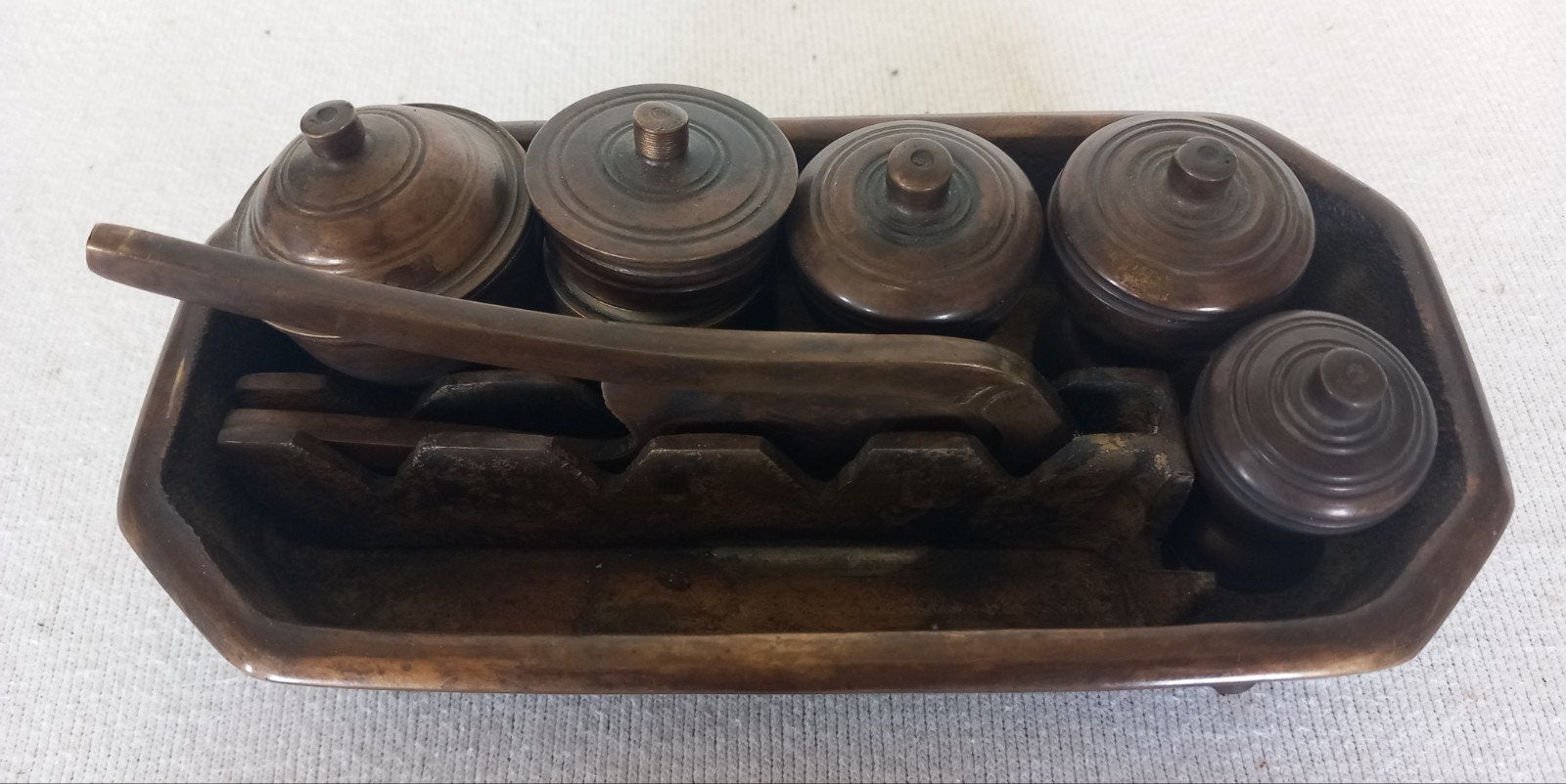 Antieke bronzen betelnotenset met schaal en potjes, Ophalen of Verzenden, Brons