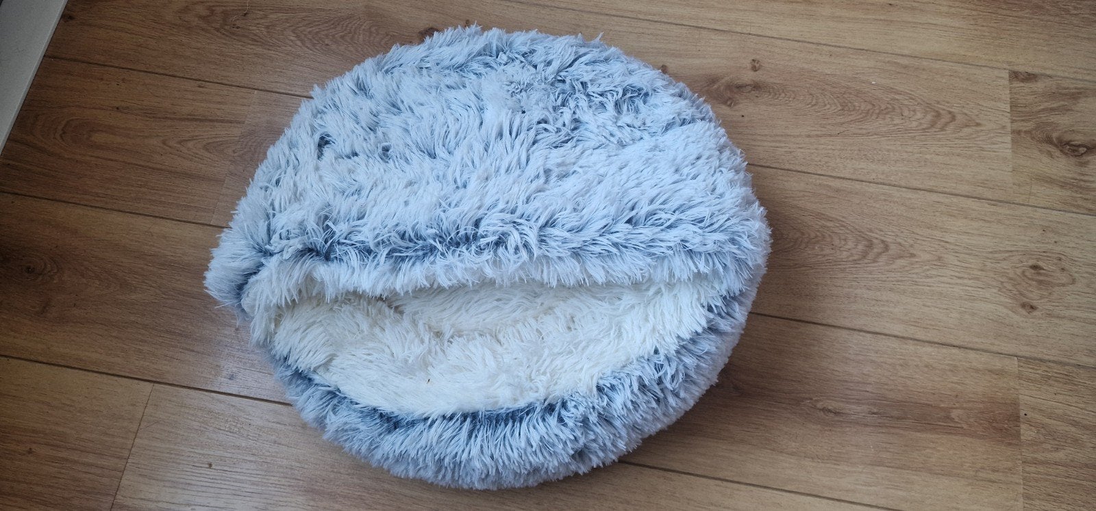 Fijne mand voor kleine hond of kat, Ophalen