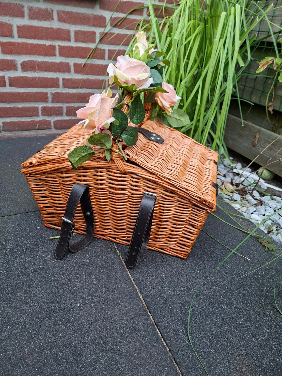 Gevulde picknickmand 4 persoons met servies en bestek, Ophalen, Zo goed als nieuw