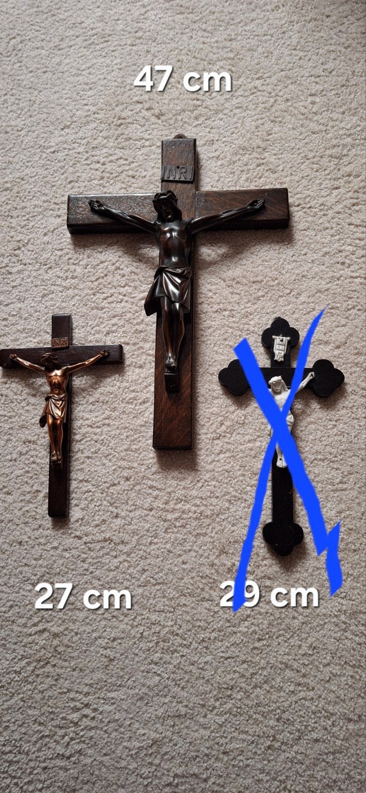 Twee religieuze kruisbeelden met Christusfiguur, Antiek en Kunst, Ophalen