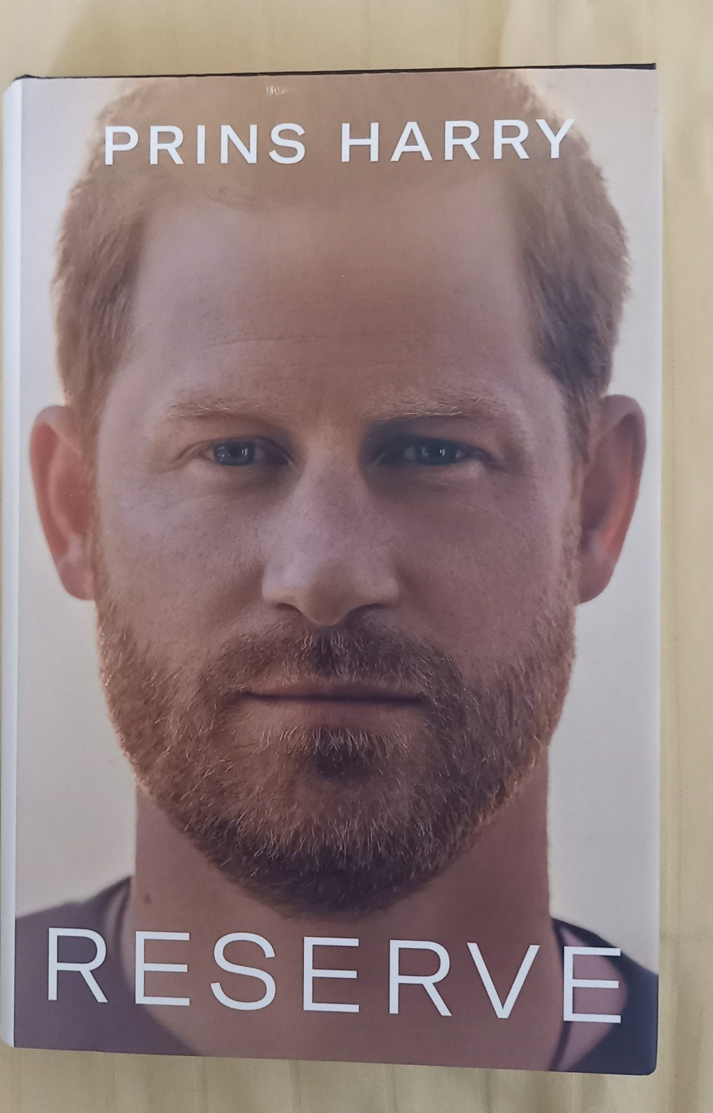 Harry Hertog van Sussex - Reserve, Ophalen of Verzenden, Zo goed als nieuw, Harry Hertog van Sussex