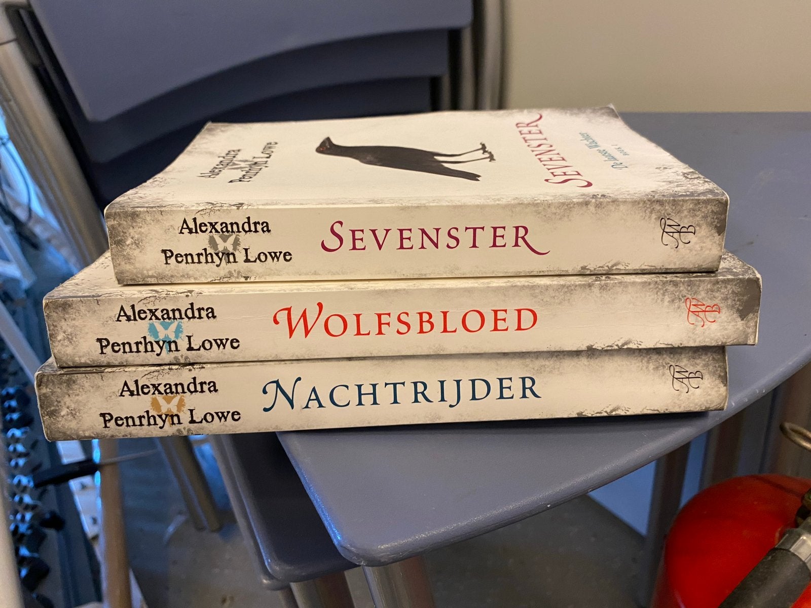 Alexandra Penrhyn Lowe - Sevenster, Wolfsbloed, Nachtrijder, Ophalen of Verzenden, Gelezen, Nederland