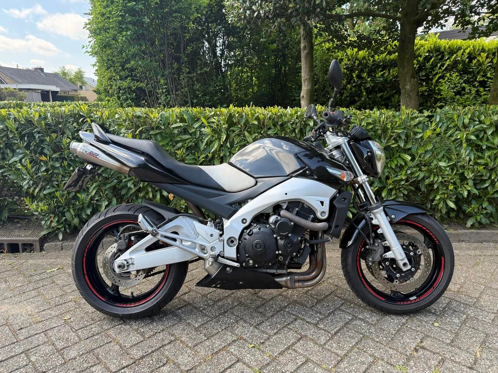 Suzuki GSR 600 Naked Bike - Zwart, Goede Staat, Motoren, Motoren | Suzuki, Sportuitlaat, 4 cilinders, Motorrijbewijs A, Gebruikt