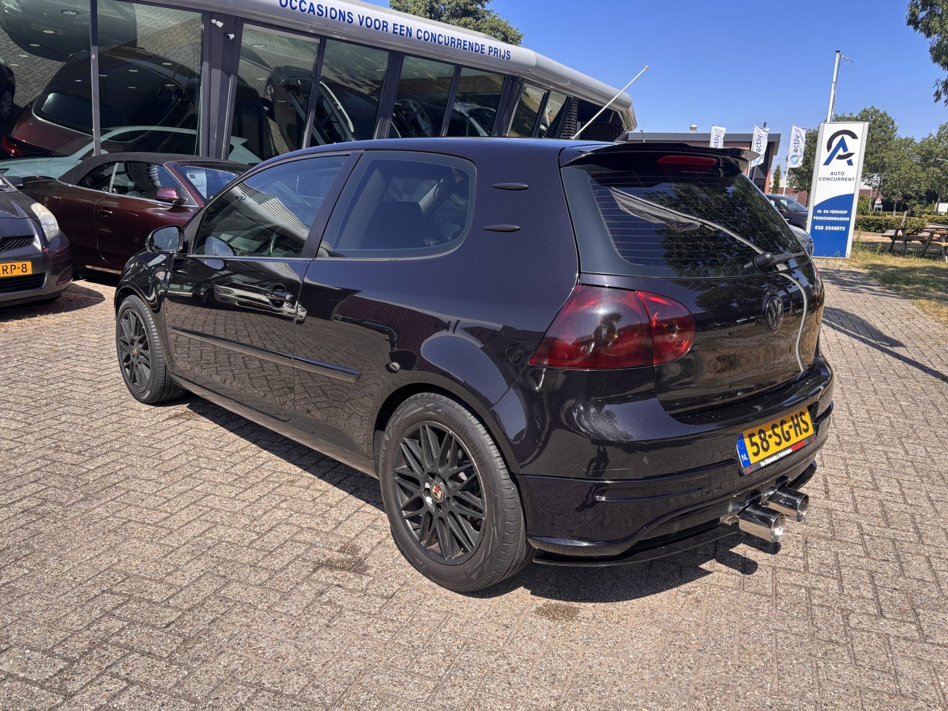 Volkswagen Golf 2.0 FSI Sportline Inruilkoopje met wat werk!, Gebruikt, 4 cilinders, Zwart, Bedrijf