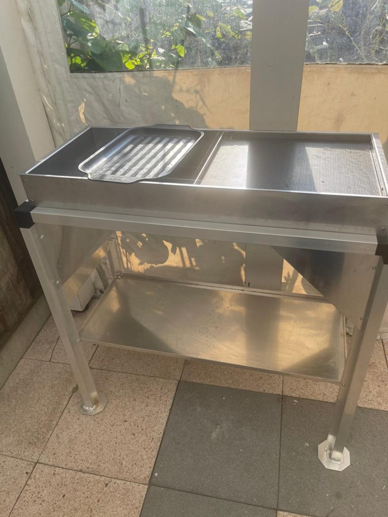 Barbecue / grill, Tuin en Terras, Houtskoolbarbecues, Nieuw, Met accessoires, Ophalen