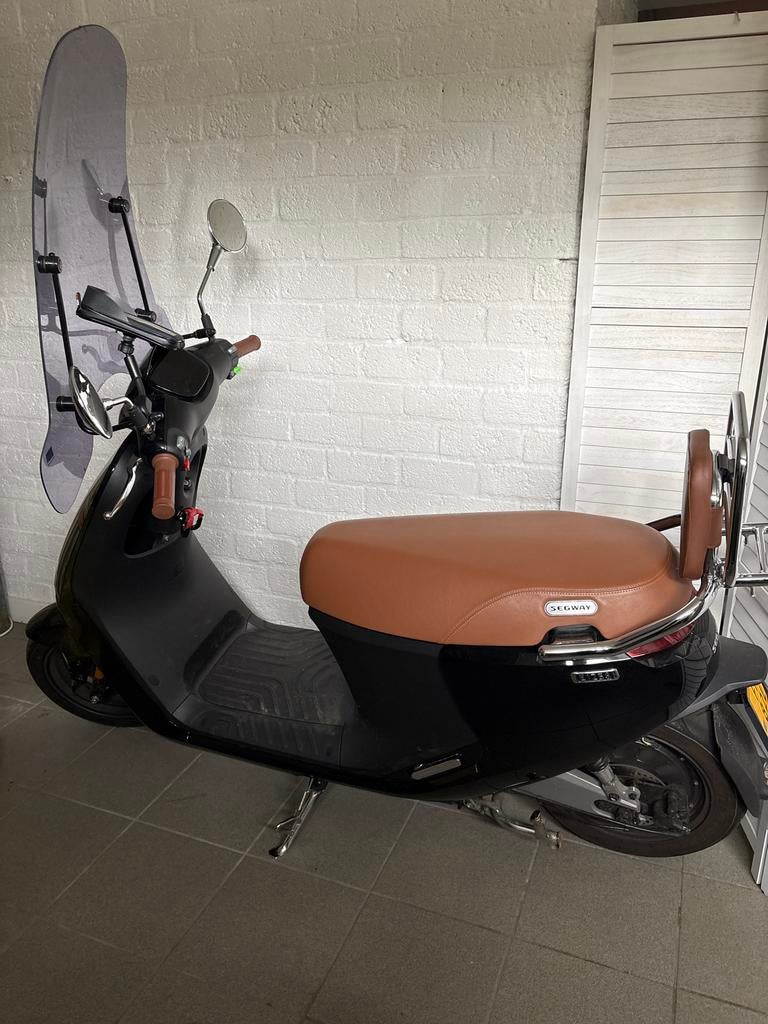 Segway E125s elektrische scooter - Zo goed als nieuw, Ophalen, Zo goed als nieuw, Elektrisch, Overige modellen