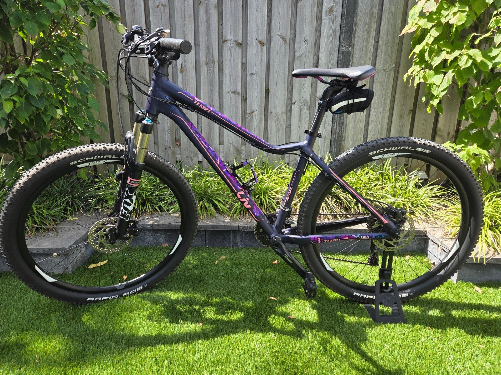 Giant Liv Tempt 1 WSD 27.5 inch MTB met accessoires, Ophalen, Hardtail, Giant, Zo goed als nieuw
