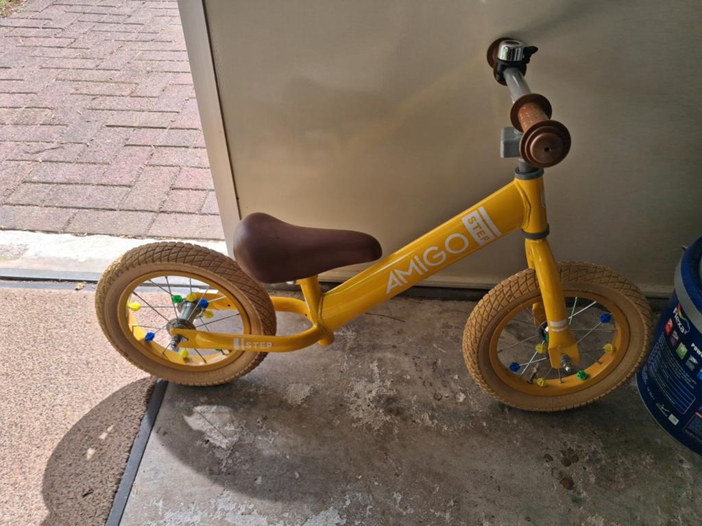 Amigo Step Loopfiets, Minder dan 49 cm, Ophalen, Gebruikt, Overige merken