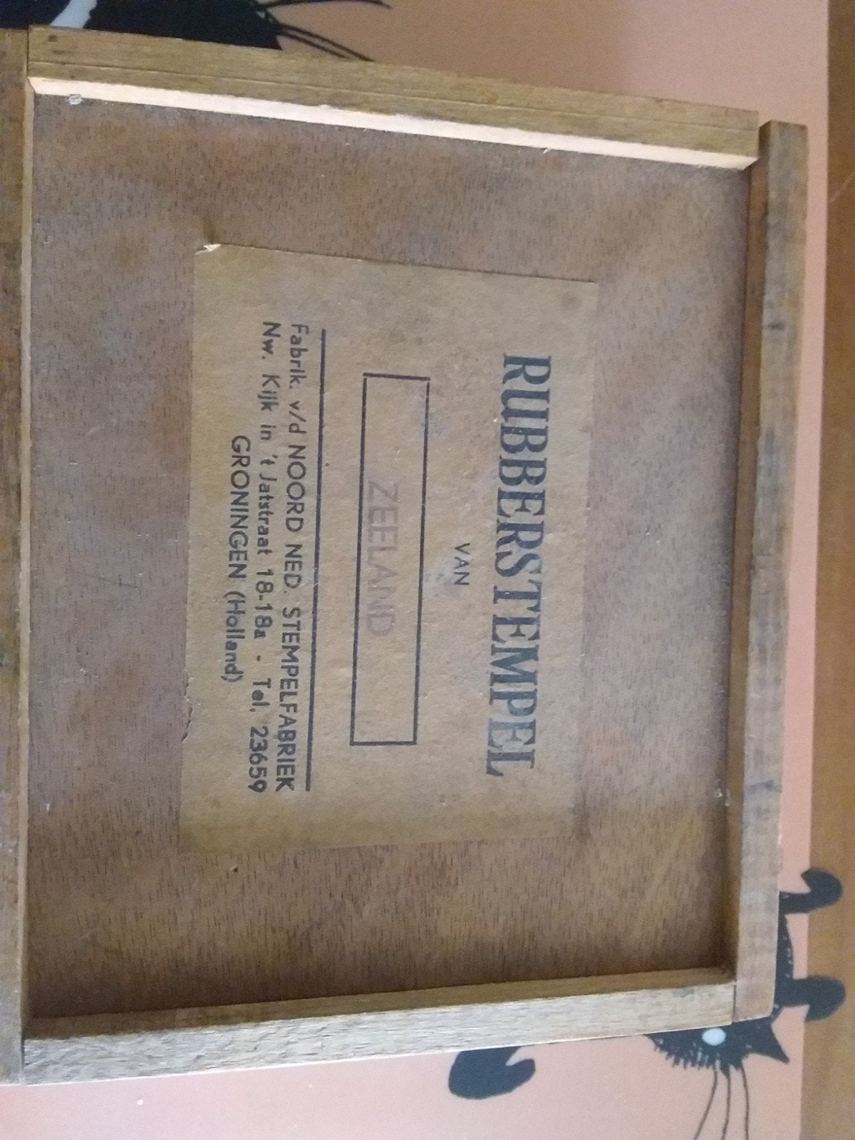 Vintage schoolstempel houtenkist, ijzer met rubber Zeeland, Antiek en Kunst, Antiek | Schoolplaten, Ophalen of Verzenden, Aardrijkskunde