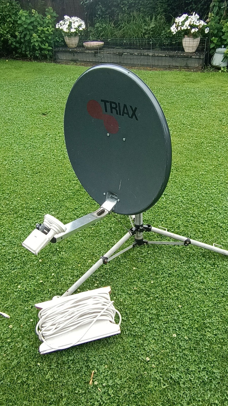 Complete Satelliet Schotel Set 55 cm met Statief en Finder, Ophalen, Gebruikt, (Schotel)antenne, Overige merken