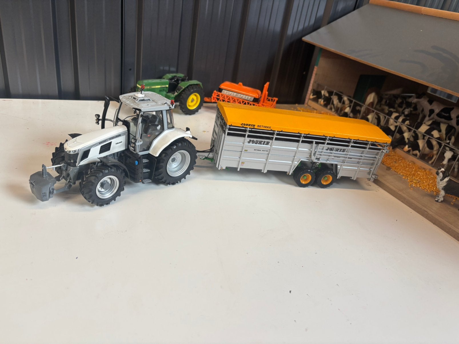 Super nette combinatie, Ophalen of Verzenden, Zo goed als nieuw, Tractor of Landbouw, Universal Hobbies