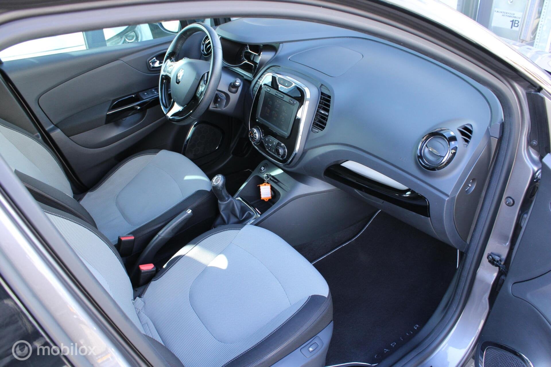 Foto 7 van Renault Captur 0.9 TCe Camera|Stoel verw.|Keyless