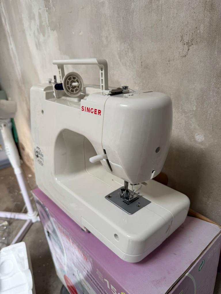 Singer 1507 Naaimachine - Zo goed als nieuw, Ophalen of Verzenden, Zo goed als nieuw, Naaimachine, Singer