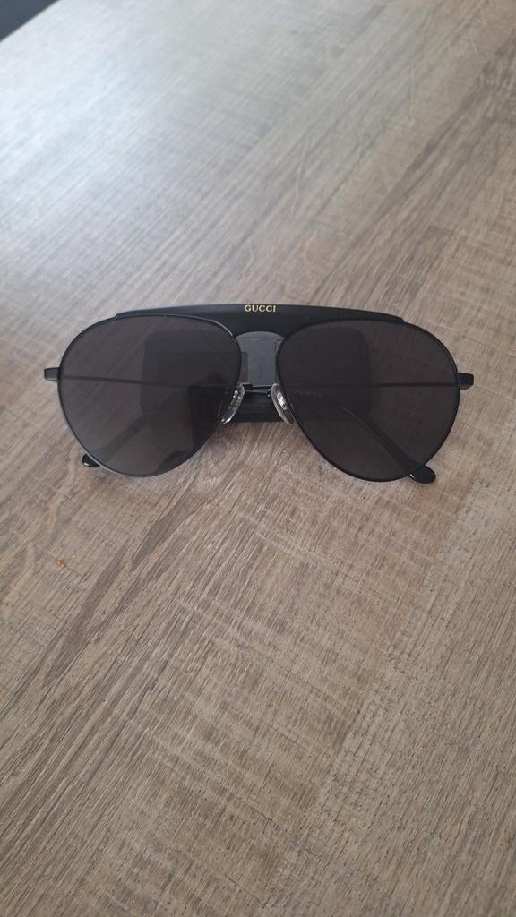 Eenmalig in prijs verlaagd!!!!  Gucci Seasonal Icon , Zonnebril, Zwart, Zo goed als nieuw, Ophalen