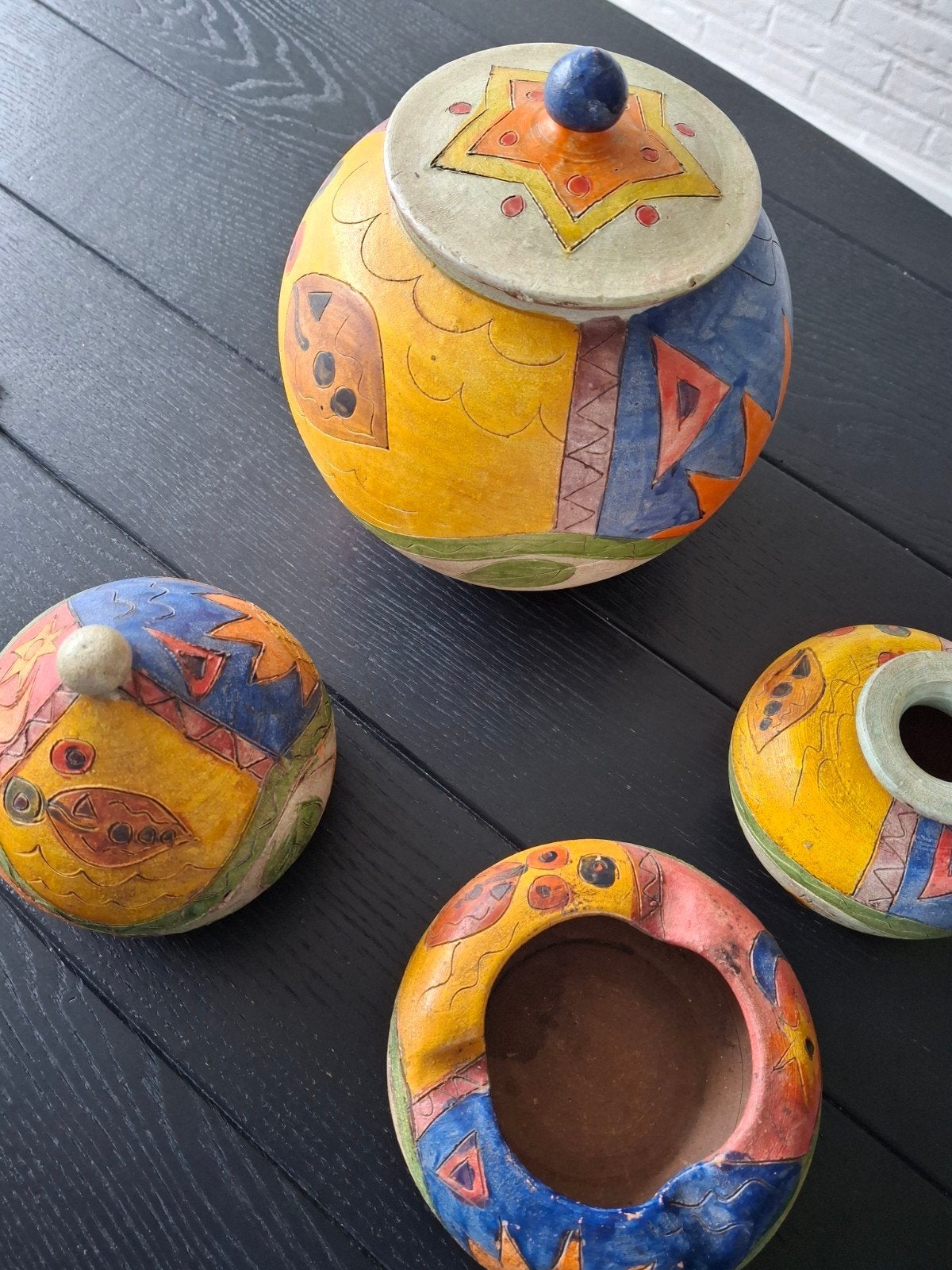 Prachtige set Vintage Studio Pottery - Sgraffito, Ophalen