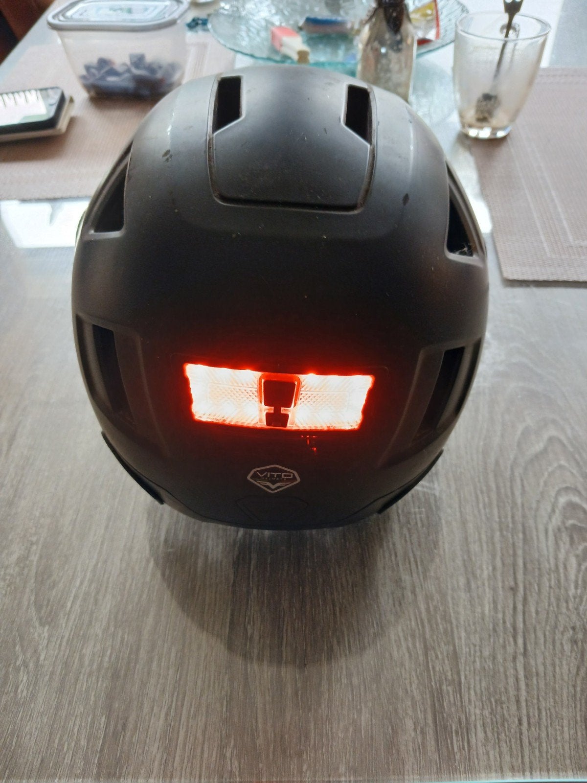 Vito Fietshelm met Vizier en Verlichting - NTA 8776, Ophalen of Verzenden
