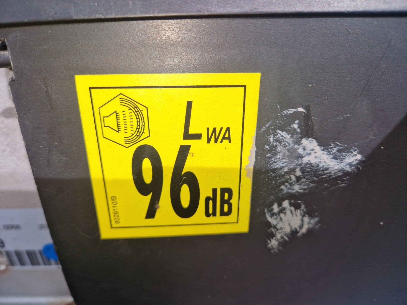 Airpress Compressor €100, Ophalen, Gebruikt, Info@postmawatersport.nl, Airpress