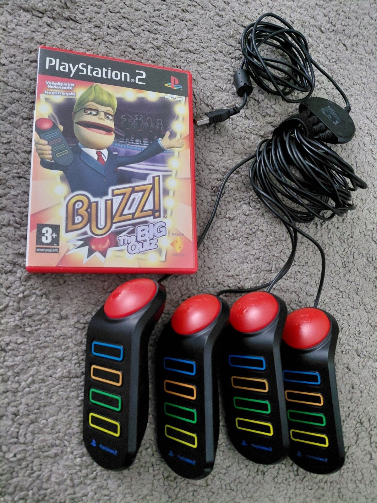 Buzz! The Big Quiz PS2 met 4 controllers, Gebruikt, Overige genres, Eén computer, Ophalen of Verzenden