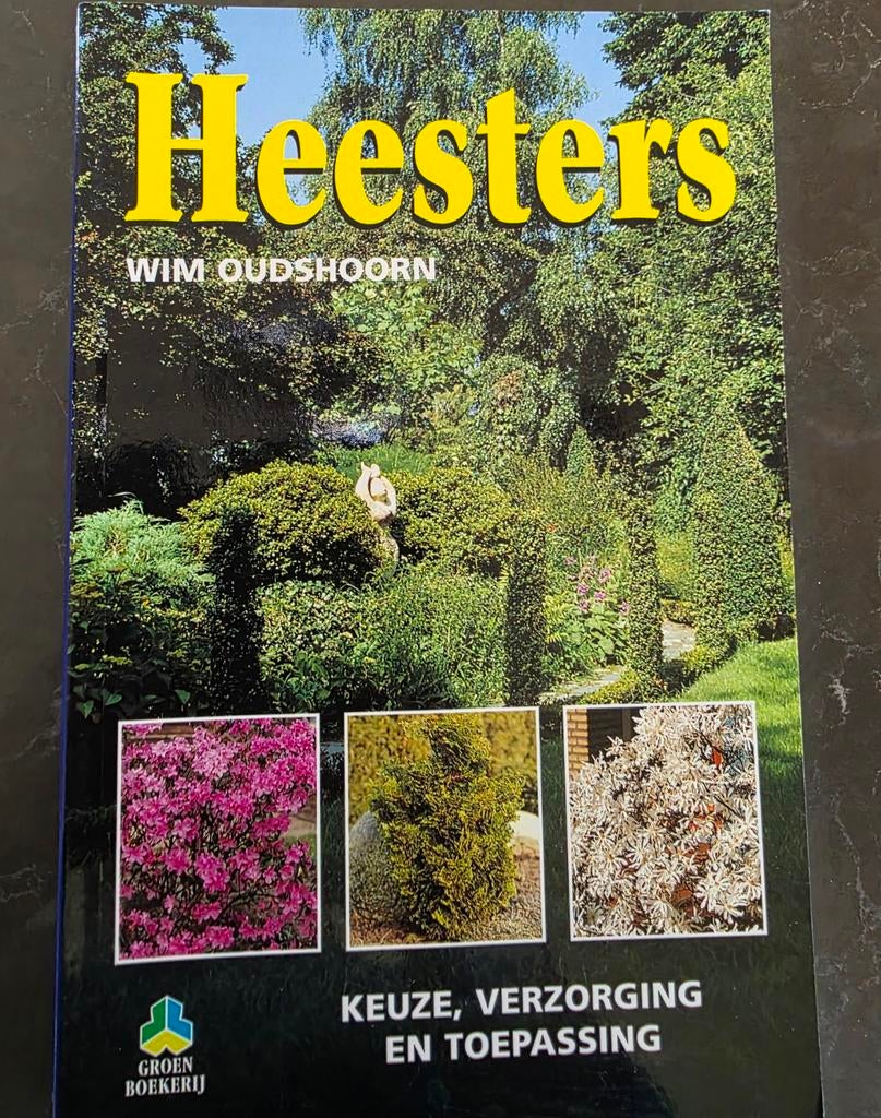 W. Oudshoorn - Heesters, Boeken, Natuur, Bloemen, Planten en Bomen, W. Oudshoorn, Ophalen of Verzenden, Zo goed als nieuw