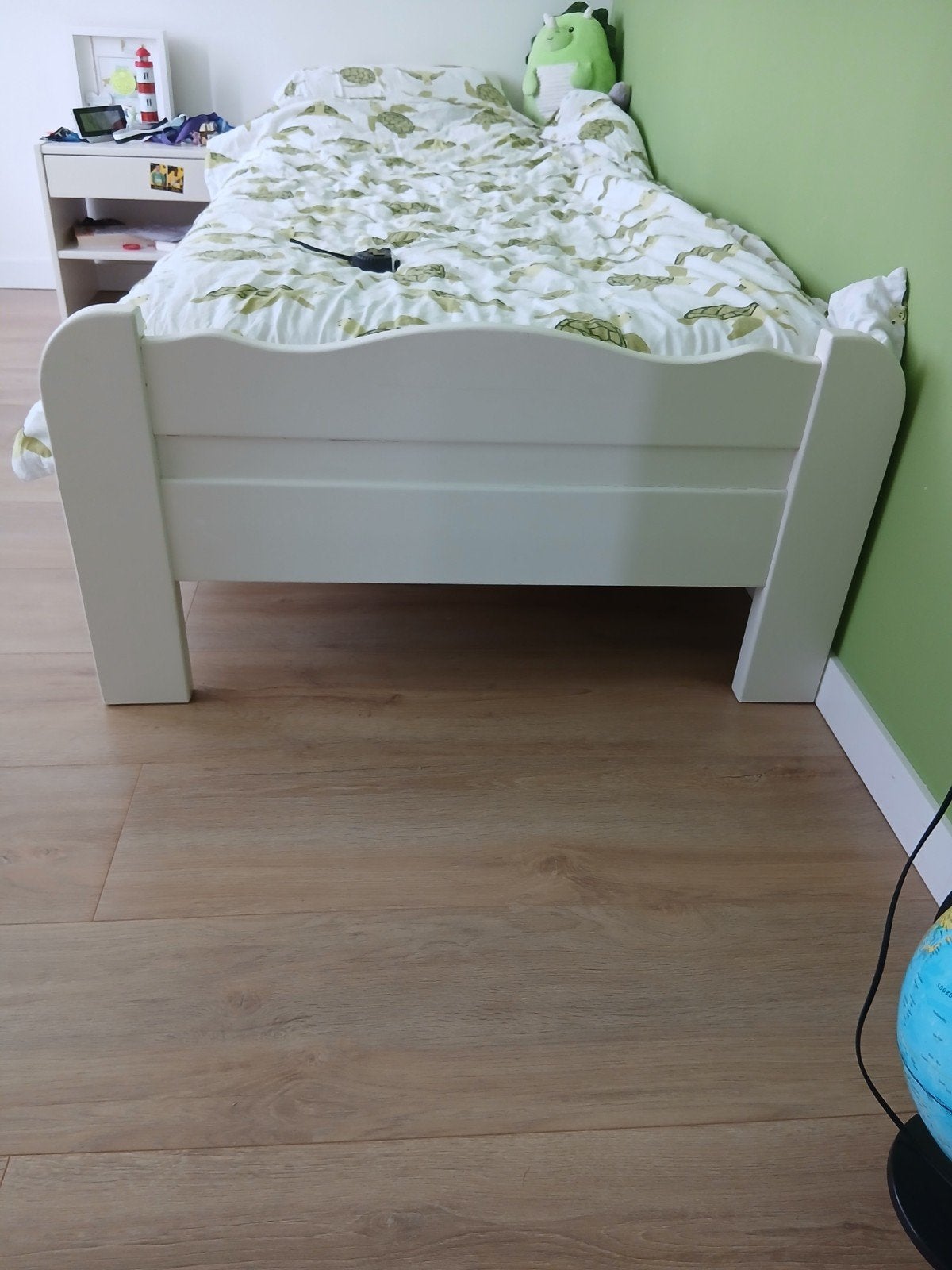 Houten bed wit, Ophalen, 85 tot 100 cm, Gebruikt, Matras