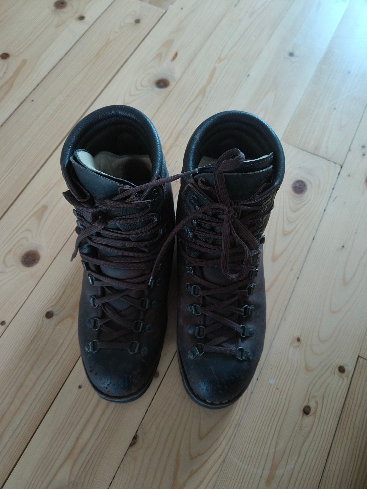 Bruine wandelschoenen - Maat 44, Ophalen of Verzenden, Gedragen, Bruin