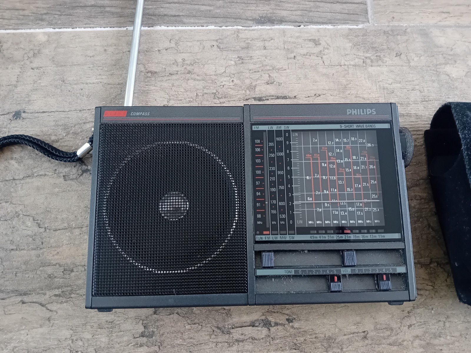 Philips D1835 met hoes wereldontvanger, Audio, Tv en Foto, Radio's, Ophalen of Verzenden