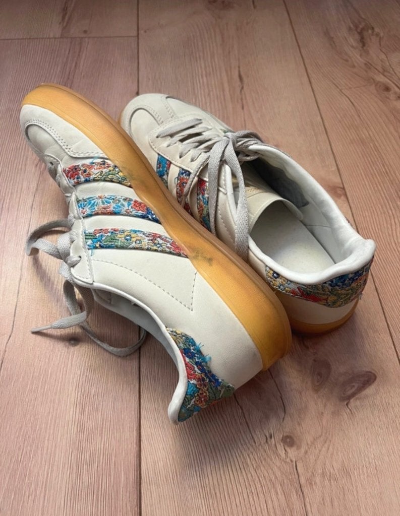 Adidas Gazelle Indoor x Liberty London Floral, Wit, Sneakers of Gympen, Gedragen, Verzenden