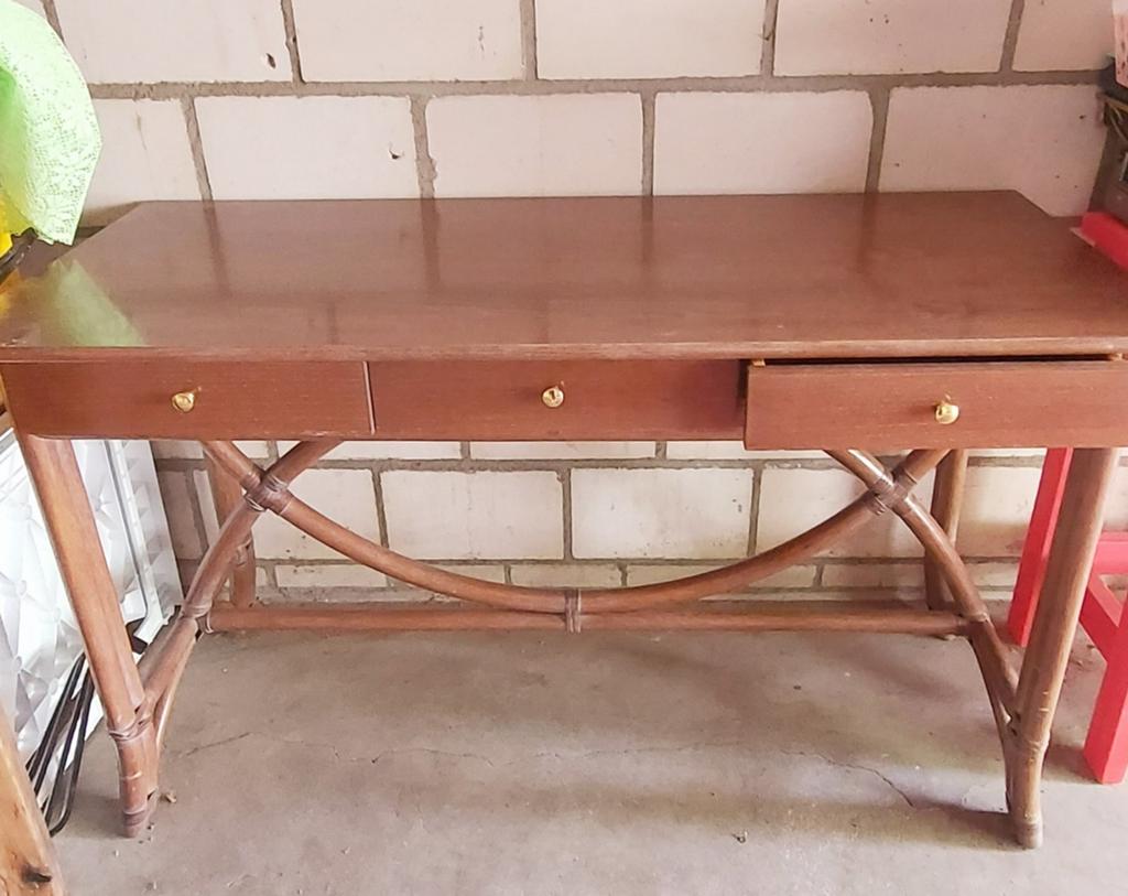 rotan en bamboe bureau, Ophalen, 25 tot 50 cm, Rond, 50 tot 100 cm