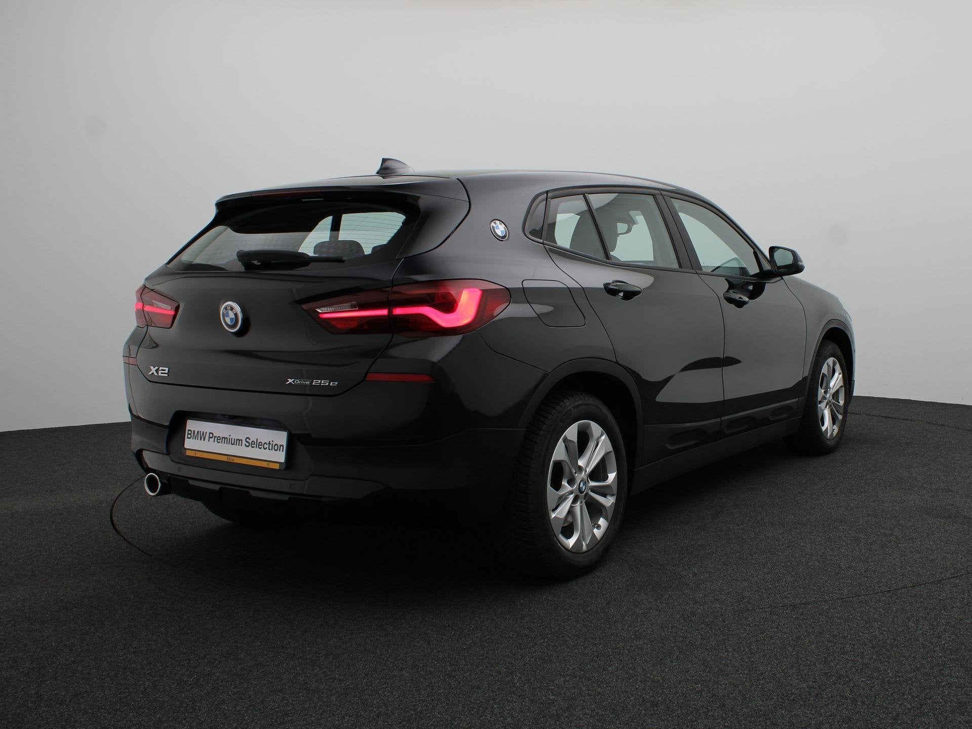 BMW X2 xDrive25e Spiegels Elektrisch Inklapbaar | Achteruitr, Auto's, BMW, Automaat, Gebruikt, Met garantie (alle), Zwart