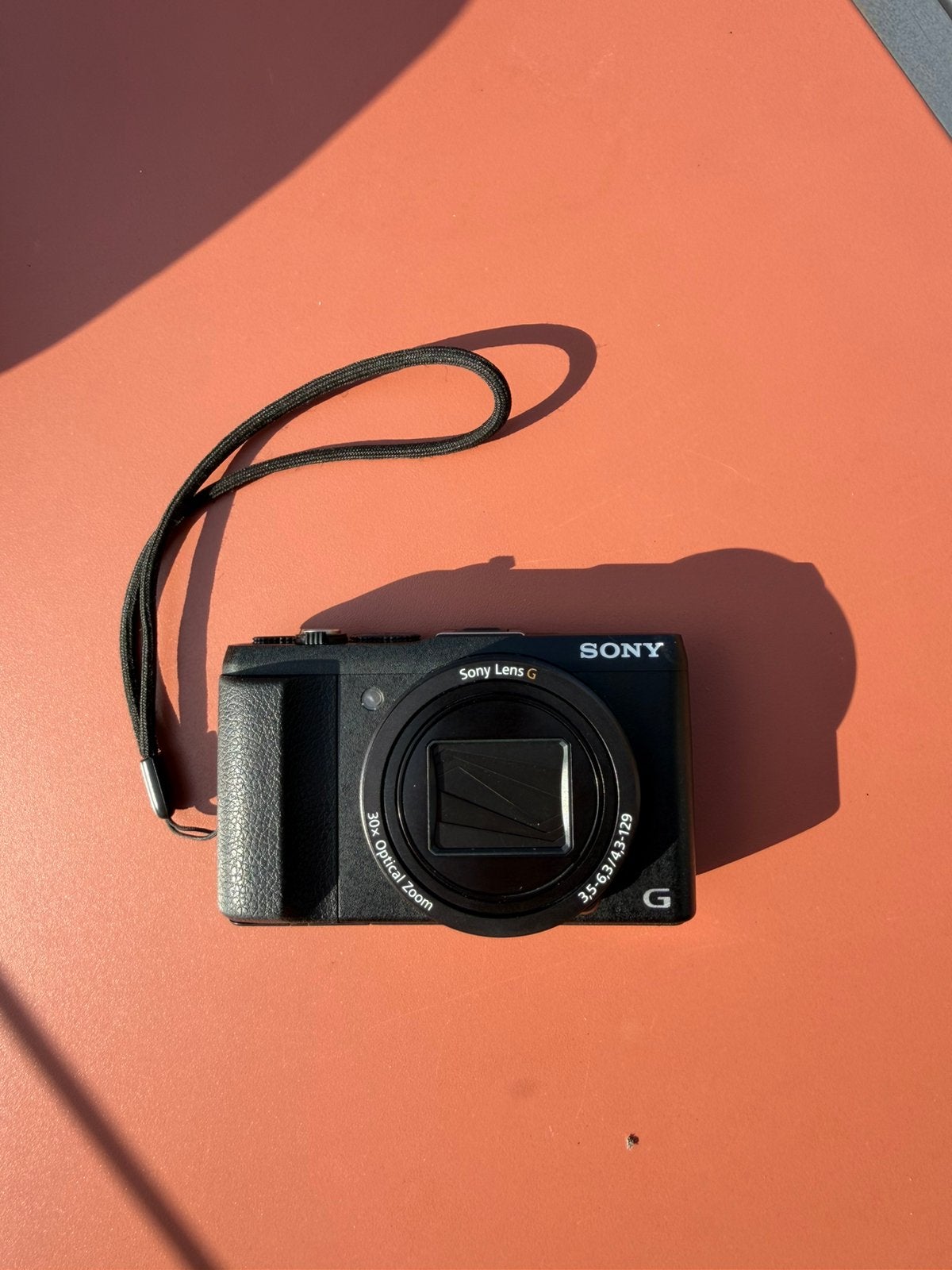 Sony Cybershot DSC HX60V, Audio, Tv en Foto, Ophalen of Verzenden, Zo goed als nieuw, Sony, 8 keer of meer