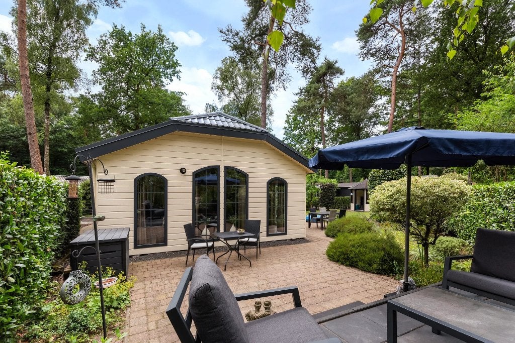 Recreatiewoning te koop, Huizen en Kamers, Recreatiewoningen te koop, 65 m², Chalet, Gelderland, 2 slaapkamers