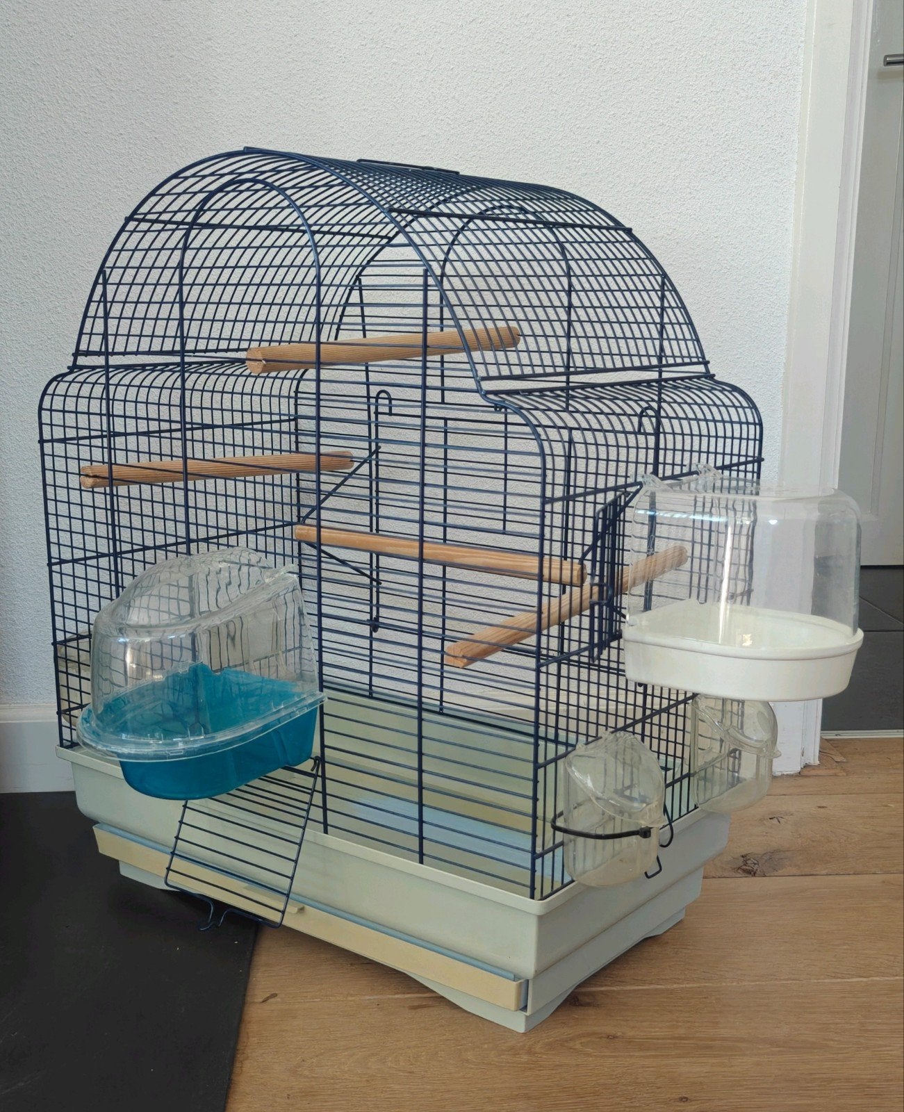 vogelkooi met vele toebehoren, Ophalen, Gebruikt, Metaal, Vogelkooi