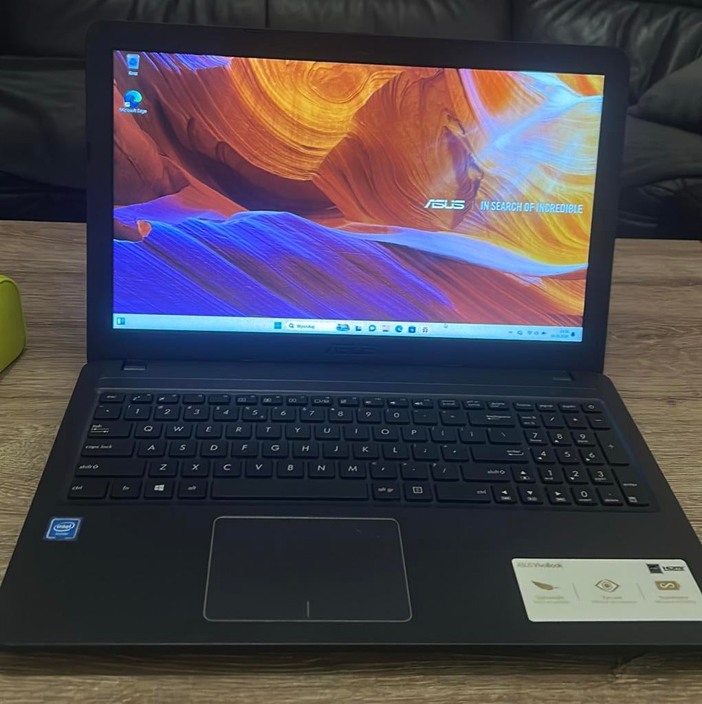 Asus laptop, Computers en Software, Windows Laptops, 2 tot 3 Ghz, 15 inch, Ophalen of Verzenden, Zo goed als nieuw