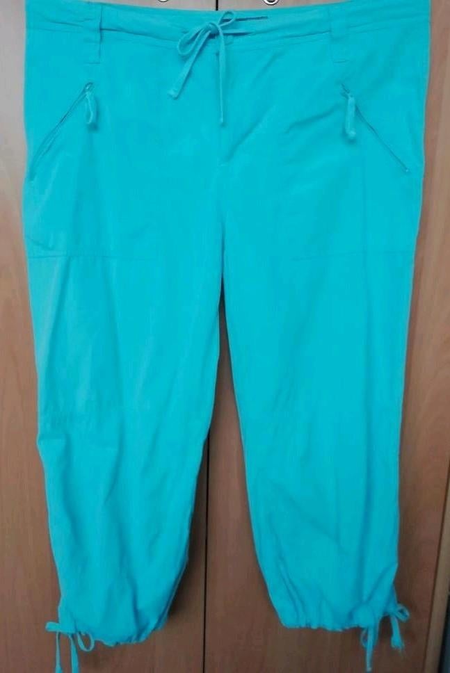 Dames 3/4 broek 'Sutherland' maat 44, Sutherland, Maat 42/44 (L), Driekwart, Gedragen