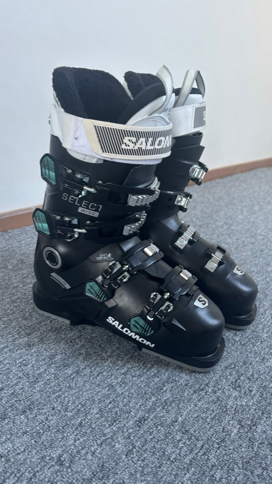 Salomon ski boots skischoenen,maat 24,BID-Zo goed als nieuwe, Kleding | Dames, Ophalen, Zo goed als nieuw, Maat 36 (S), Overige typen