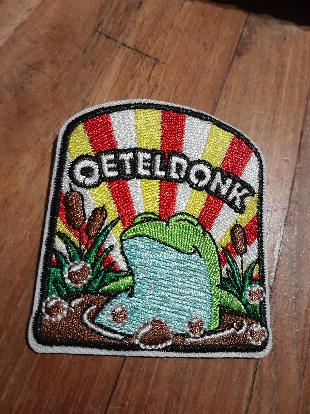 Geborduurd Oeteldonk embleem met kikker, Ophalen of Verzenden