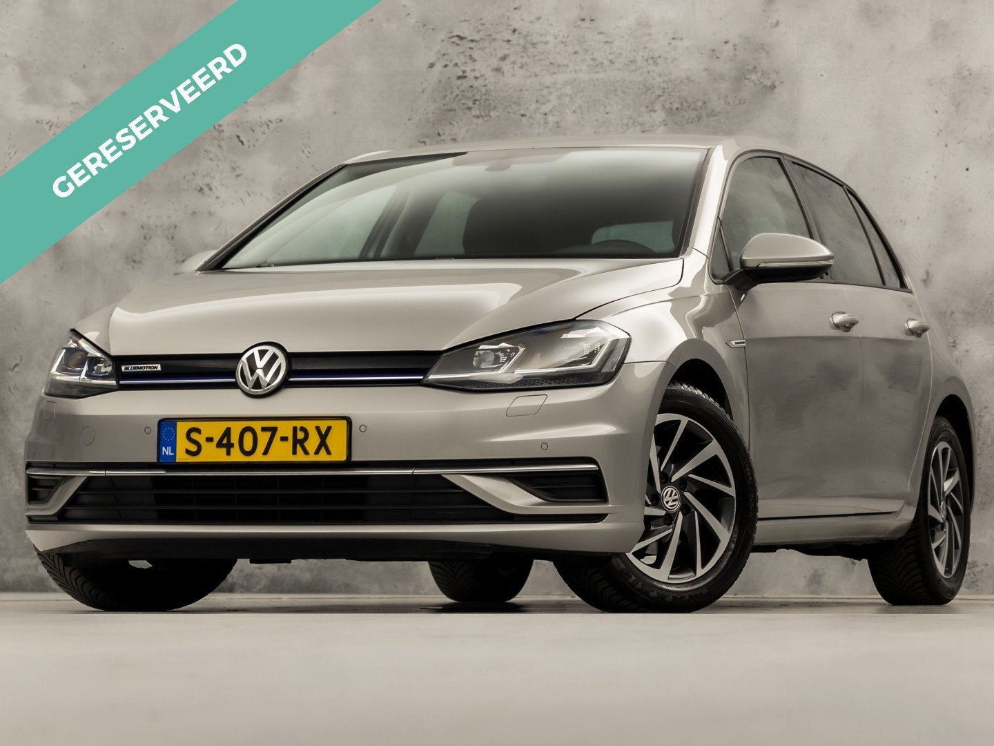 Volkswagen Golf 1.5 TSI 131PK Sportline (APPLE CARPLAY, GROO