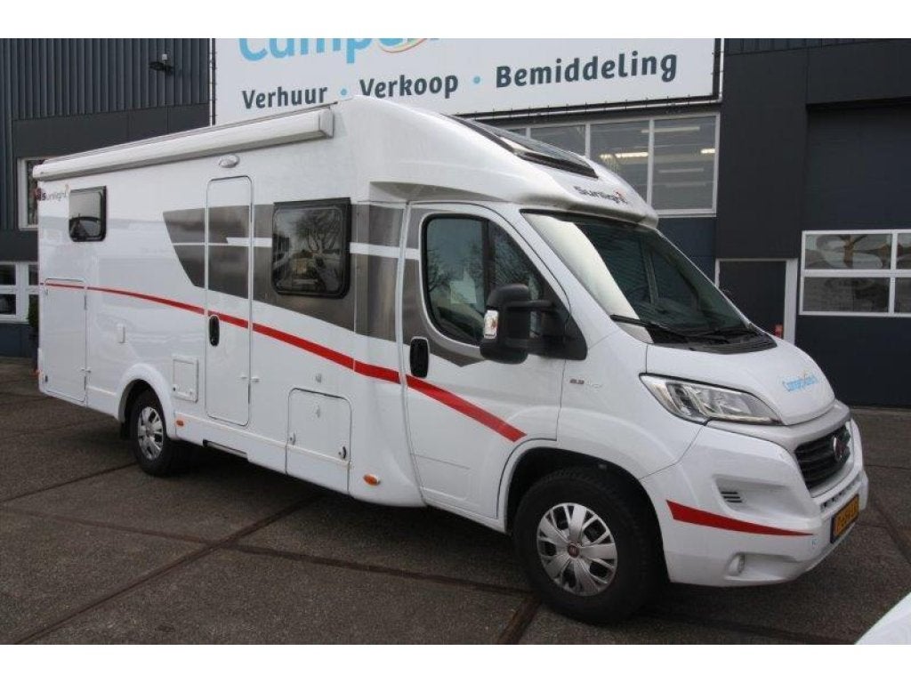 Sunlight T67 (62), Caravans en Kamperen, Sunlight, Ringverwarming, Fiat, Koelkast