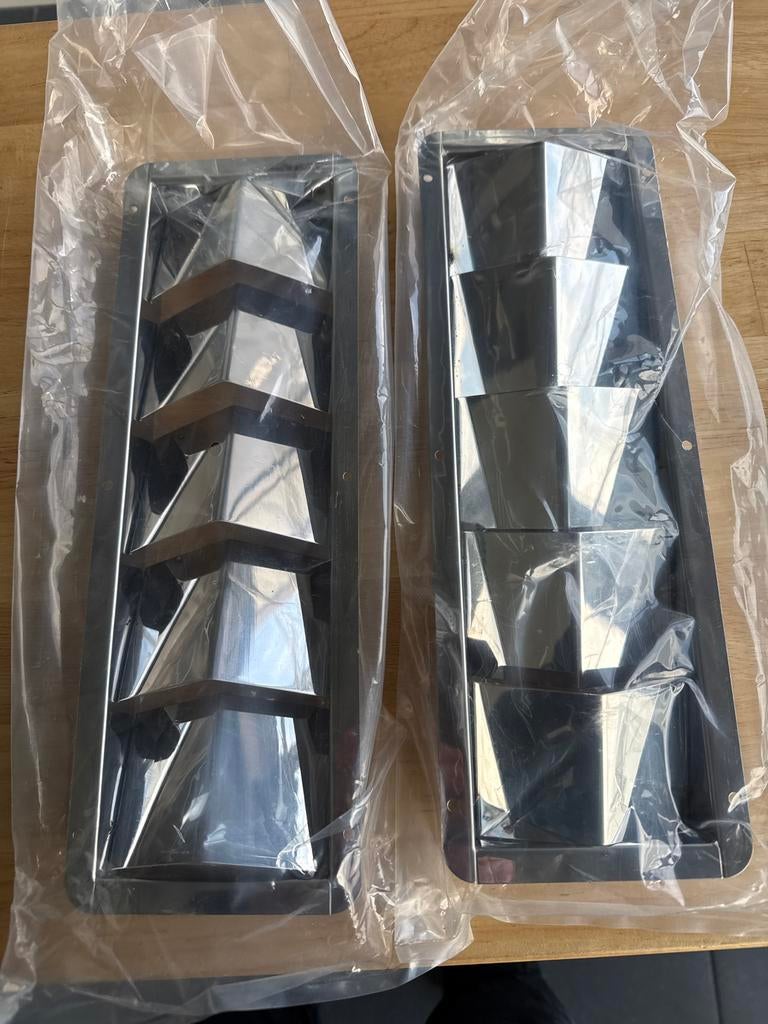 2x RVS Ventilatierooster Boot 11x32,5 cm, Watersport en Boten, Ophalen of Verzenden, Nieuw, Overige typen