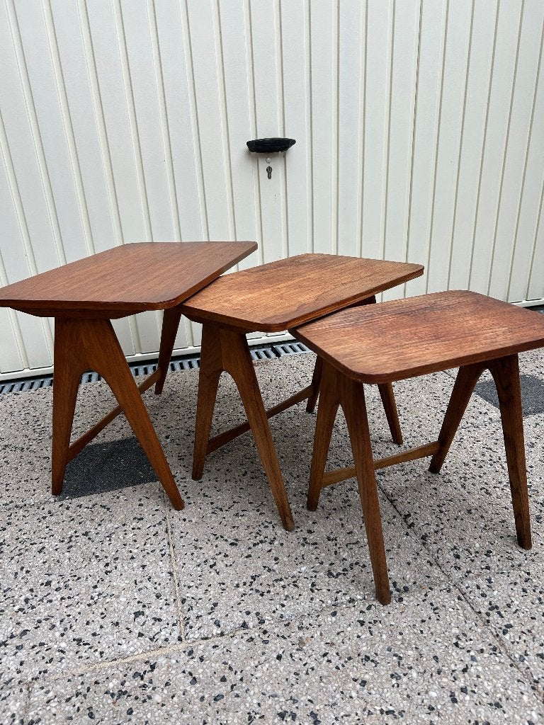 Vintage Deens mimeset bijzettafeltjes tafel teak, Ophalen