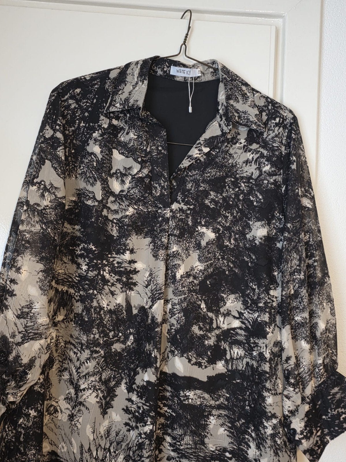 White Icy Jurk met bosprint - Maat L, Zwart, Maat 42/44 (L), Nieuw, Ophalen of Verzenden