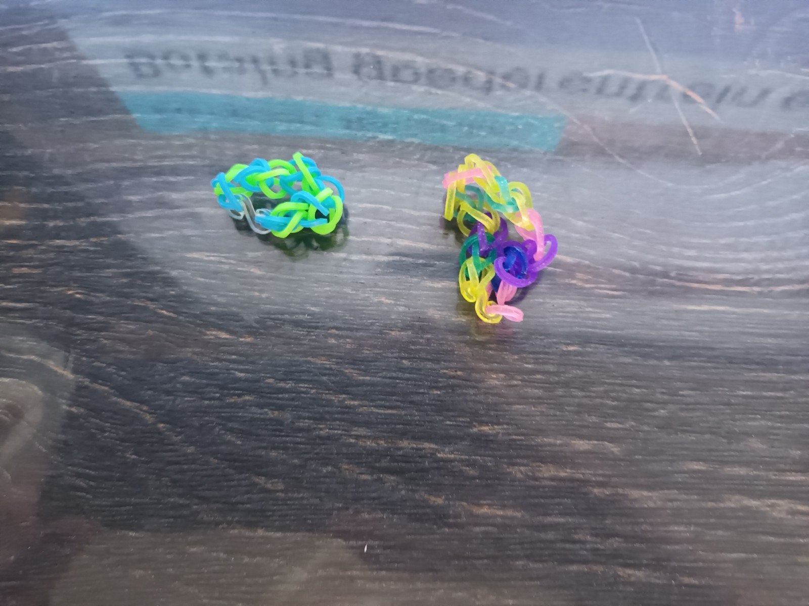 Kleurrijke Loom Band Armbandjes en Ringetjes Set, Ophalen, Gebruikt, Overige kleuren, Elastiek