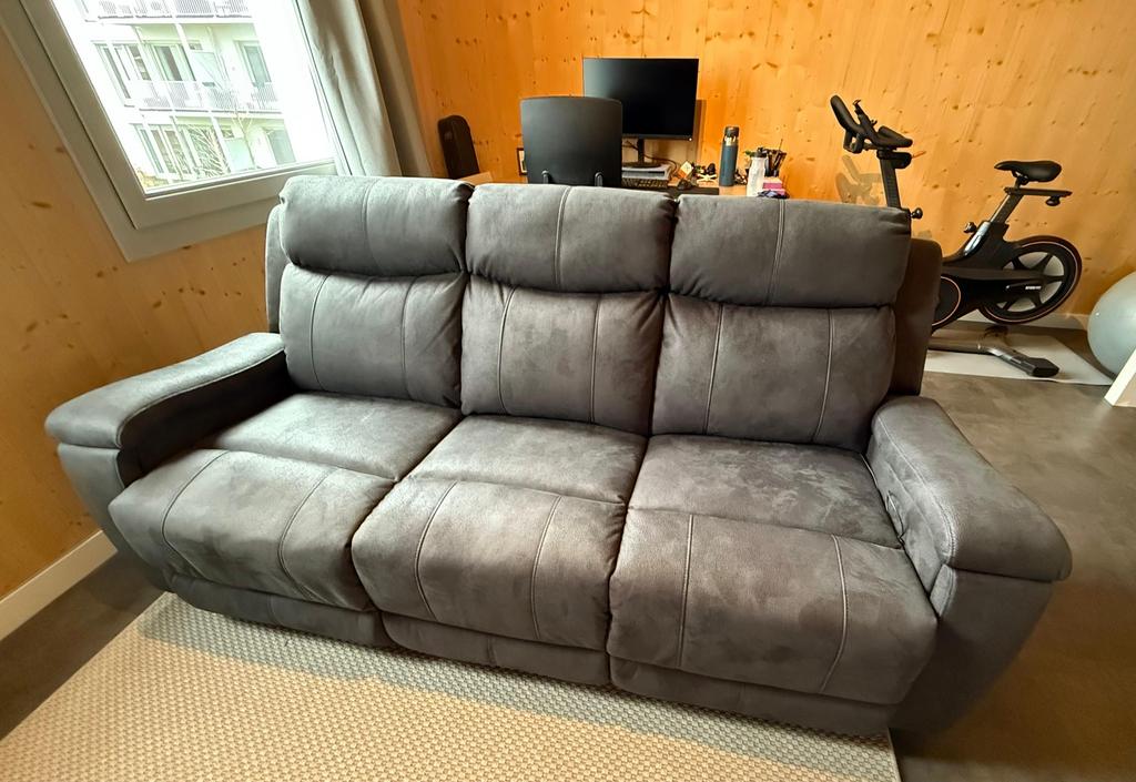 Leather Coach, Ophalen, Zo goed als nieuw