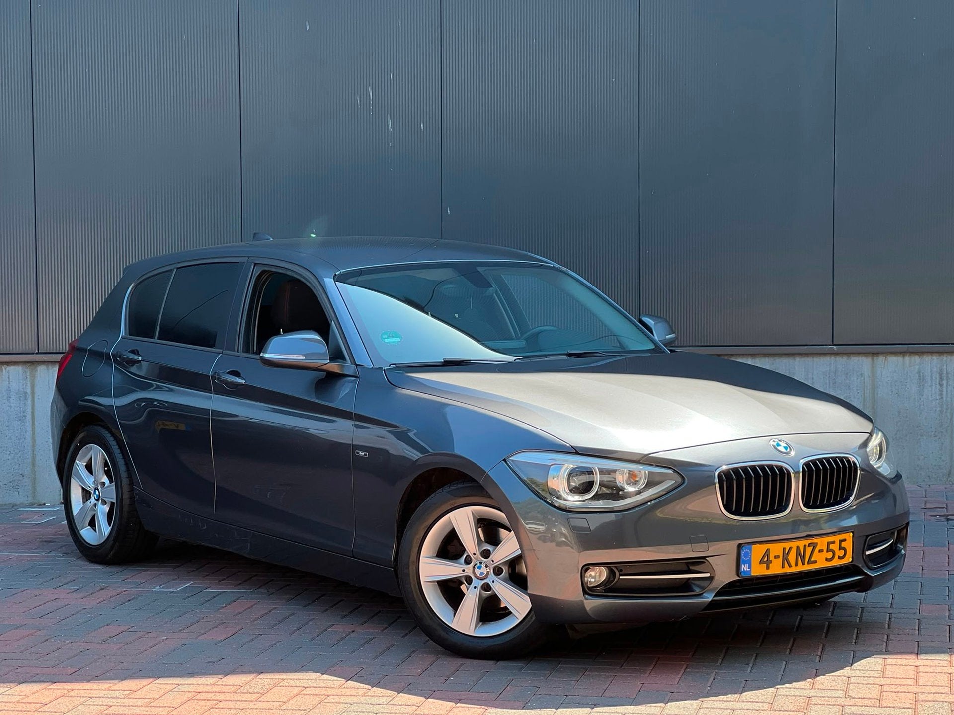BMW 1-serie 116i EDE Executive Sport * Cruise * Navi * Led *, 1-Serie, Gebruikt, 4 cilinders, Origineel Nederlands
